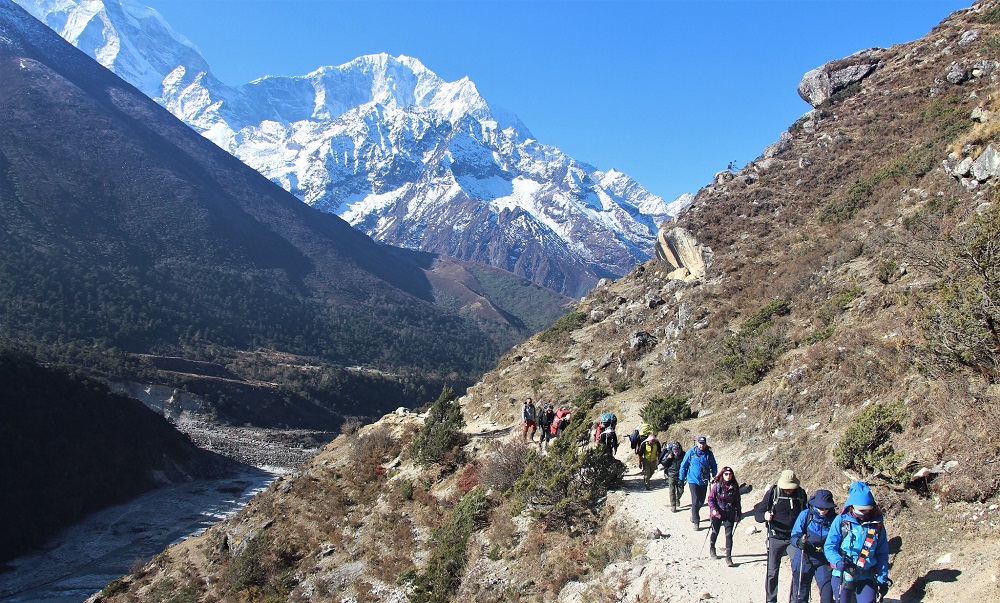 Trek to Tengboche